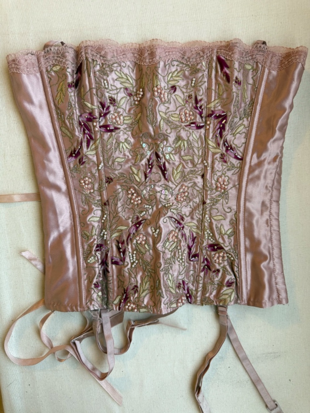 Vintage Y2K Beaded Fredericks of Hollywood Corset - Picture 6 of 11